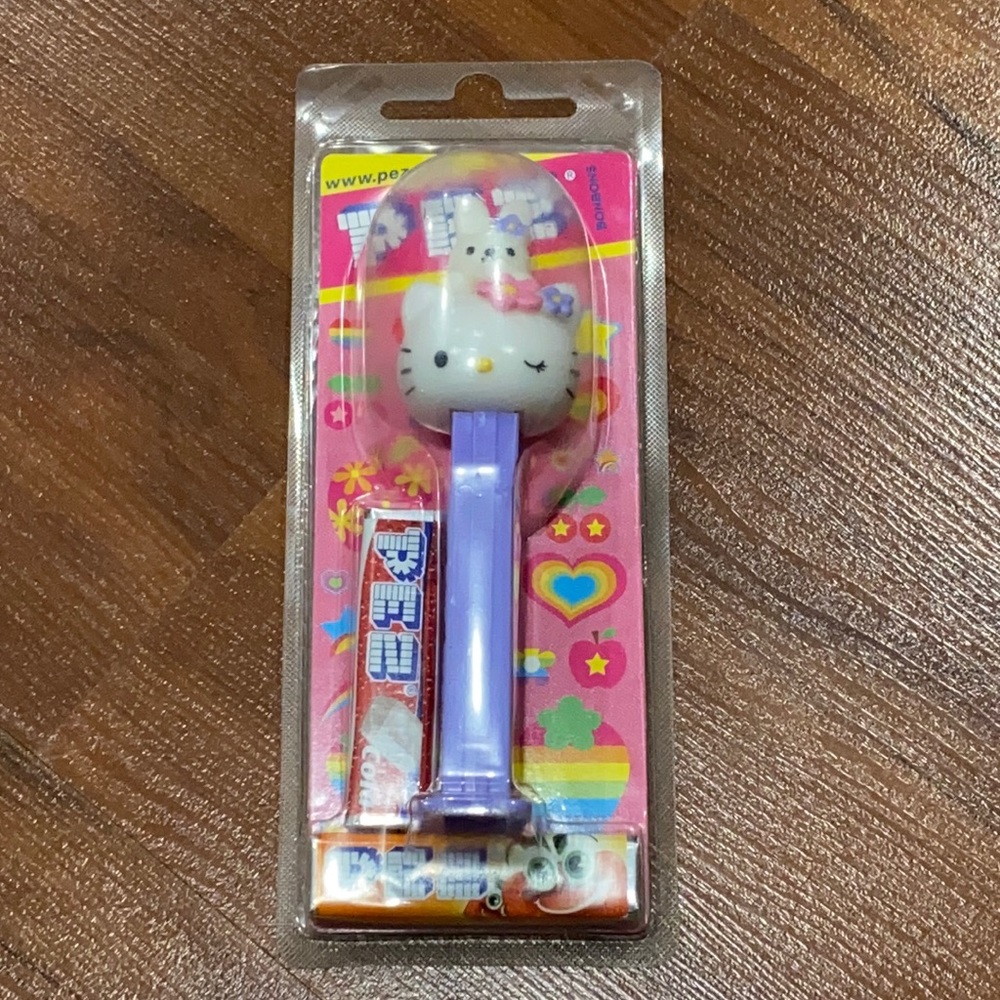 New Hello Kitty Pez, Japan, 2004